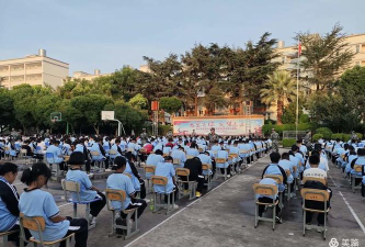 玉溪市红塔区北城中学阅读区