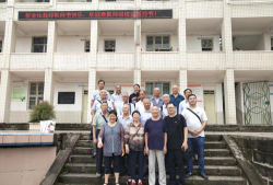 内江第十二中学阅读区
