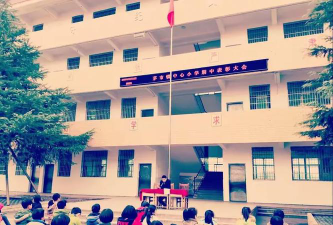 茅市镇中心小学阅读区