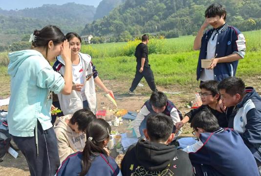 夹江甘江中学阅读区