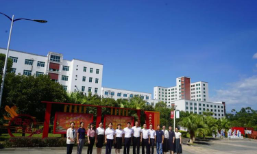 贺州市经济管理干部中等专业学校阅读区