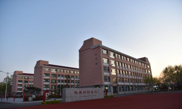 高密市第五中学阅读区