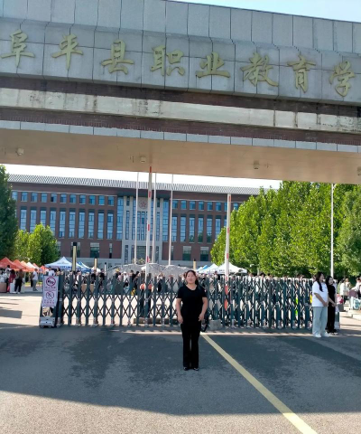 黑龙江北安农业学校阅读区