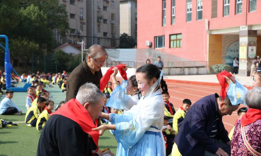 南京市扬子第四小学阅读区