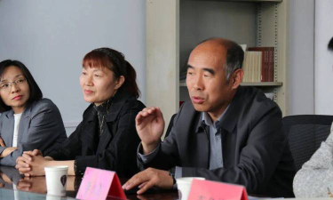 兴安盟卫生学校阅读区