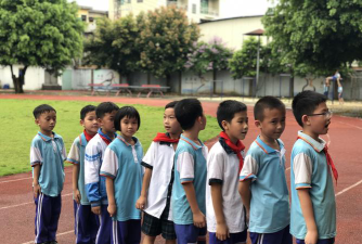 广州市从化市禾仓小学阅读区