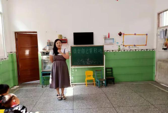 修水县马坳镇蓓蕾幼儿园阅读区