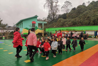 兴明乡幼儿园阅读区