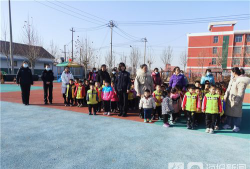 利津县北宋镇北四幼儿园阅读区