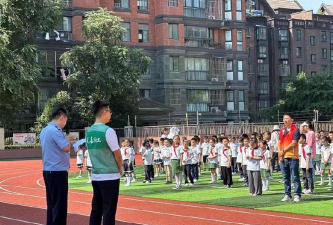 江阴市澄江镇环南路小学阅读区