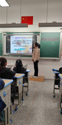 徐州经济开发区侯集实验小学阅读区