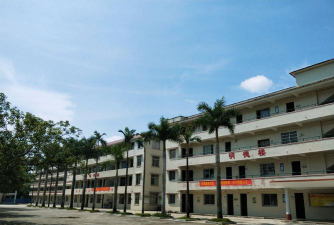 封开县南丰镇中心小学万寿教学点阅读区