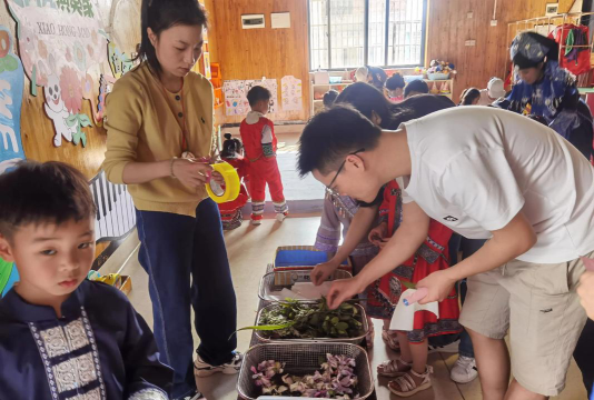 黎塘铁路幼儿园阅读区