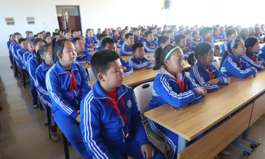 亚格恰克小学阅读区