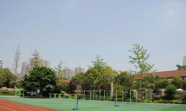 成都高铁学校阅读区