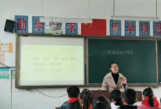 沛县沛城镇鹿湾小学阅读区