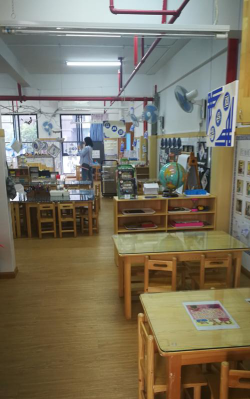 深圳市宝安区新城幼儿园阅读区