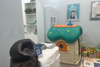 龙南市小荷语露语言表演培训有限公司阅读区
