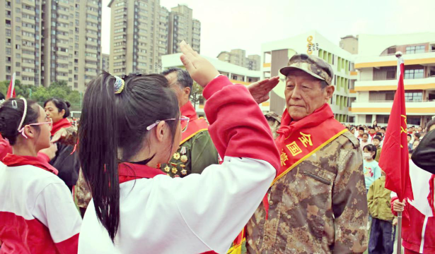 三里墩小学阅读区