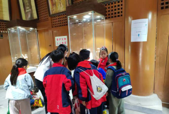 鹿邑县穆店乡中心学校阅读区