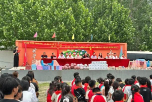 鹿邑县杨湖口乡第一初级中学阅读区