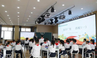 哈尔滨市松北区松北镇前进小学校阅读区