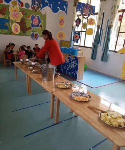 韶关市浈江区十里亭镇中心幼儿园阅读区