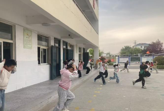 涟水县徐集中心小学阅读区