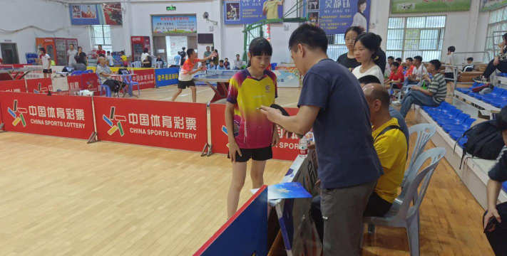 金平区第四中学阅读区