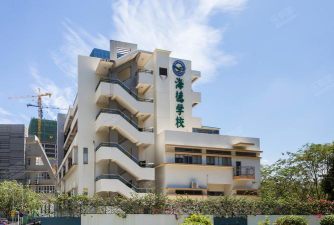 深圳市南山第二外国语学校初中部阅读区