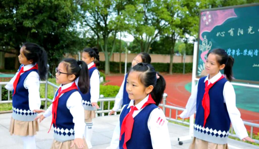漕泾中心小学阅读区