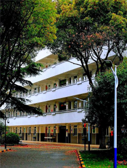 上海市闵行区莘光学校阅读区