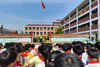 东沟小学阅读区