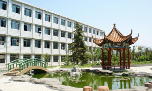 江西萍乡芦溪中学阅读区