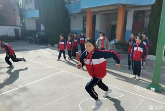 高寨学校阅读区