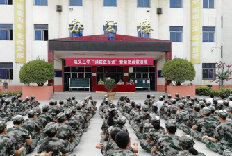 巩义市第三高中阅读区