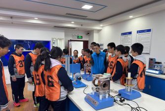 文登第二中学阅读区