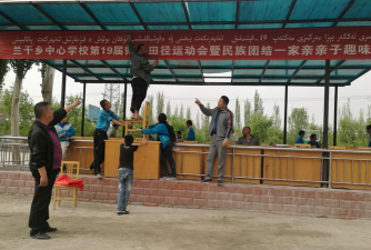 库勒干中心小学阅读区