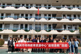 株洲县渌口镇均坝中学阅读区
