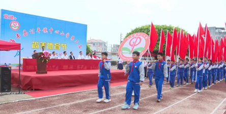 耒阳市公平镇中心完小阅读区