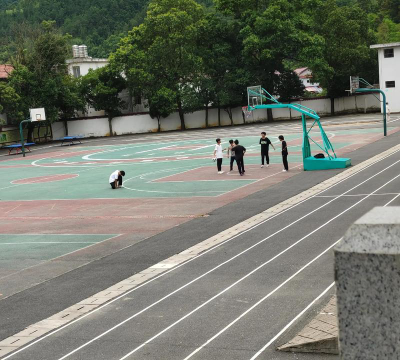 茶陵县腰陂镇中学阅读区