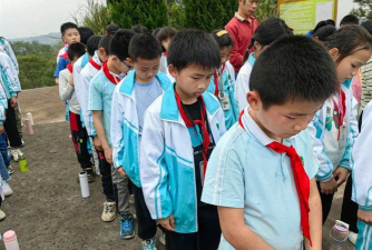 兴化市中堡镇中心小学阅读区