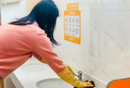 河源市源城区向日葵幼儿园阅读区
