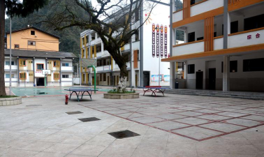 佛山市顺德区官田小学阅读区