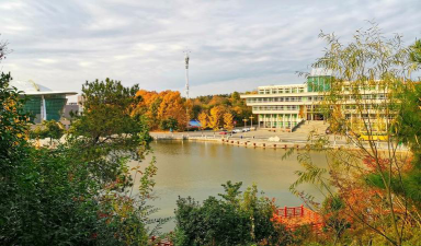 信阳师院附中阅读区