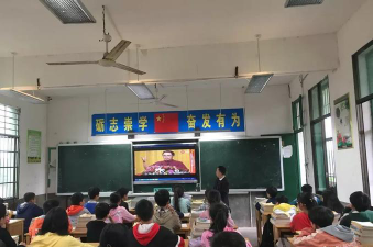 衡东县石滩乡石滩中学阅读区