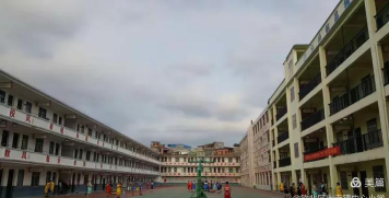 大寺中心小学阅读区