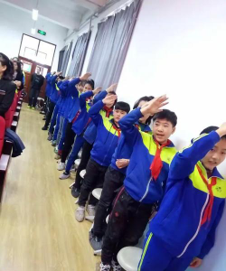 富锦市第十一小学阅读区