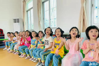 罗定市龙湾镇旗山幼儿园阅读区