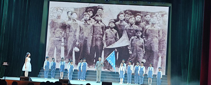 牡丹江市新安小学阅读区